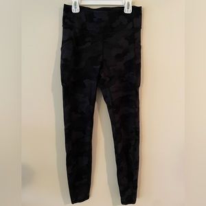 Lululemon Invigorate Leggings Black Camo Size 8